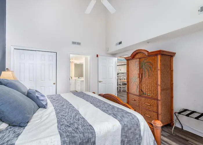 3 Bedroom With Vaulted Ceilings & Scenic Views Ocean City