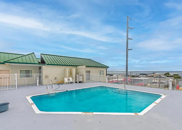 3 Bedroom With Vaulted Ceilings & Scenic Views Holiday home *